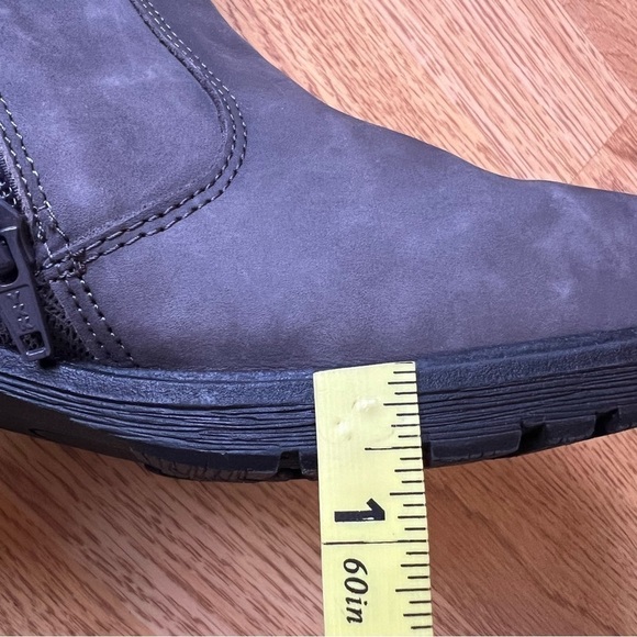 Earth Jordan Wide Gray Leather and Plaid Ankle Boot Booties Women’s 11D - Picture 10 of 11